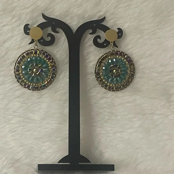 Elegant Beaded Circle Earrings - Picture 3 of 4